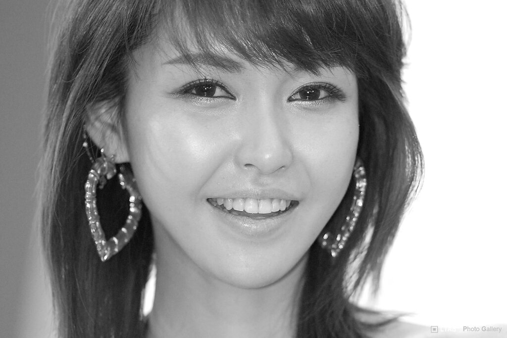 강유이